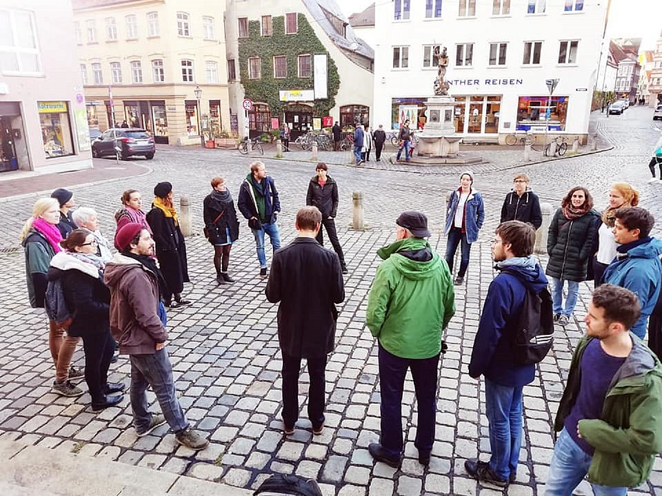 Postkoloniale Stadtrundgänge durch Augsburg