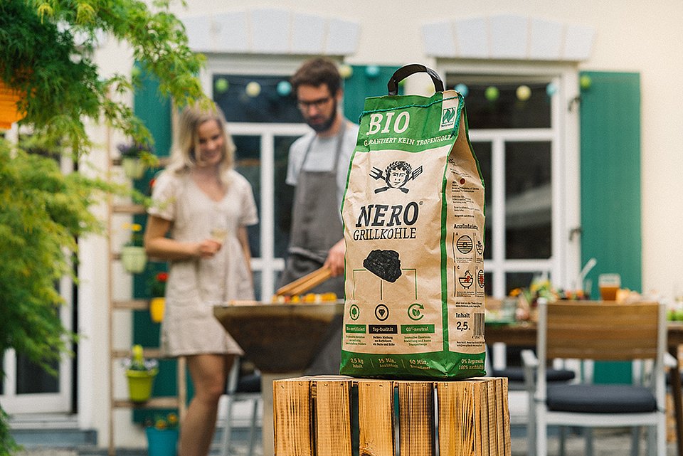 Wirtschaftsunternehmen: Nero Bio-Grillkohle – Weltweit einzige Grillkohle mit Bio-Zertifizierung